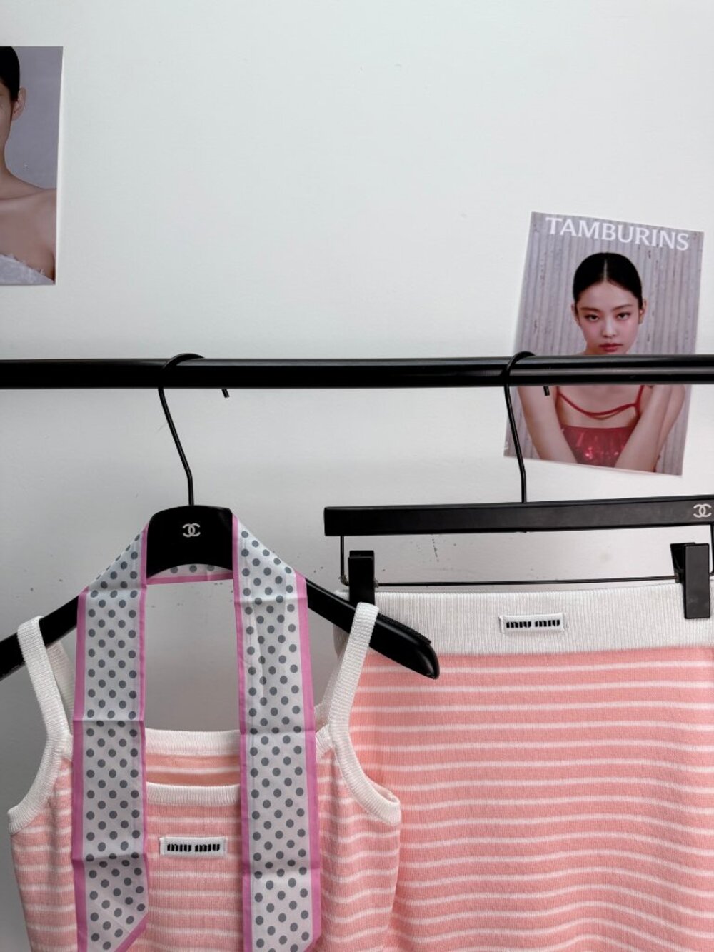 🍦Miu Miu🍦 Pink Knit Off-the-Shoulder Strap Top ➕ Scarf Set - Picture 4 of 6